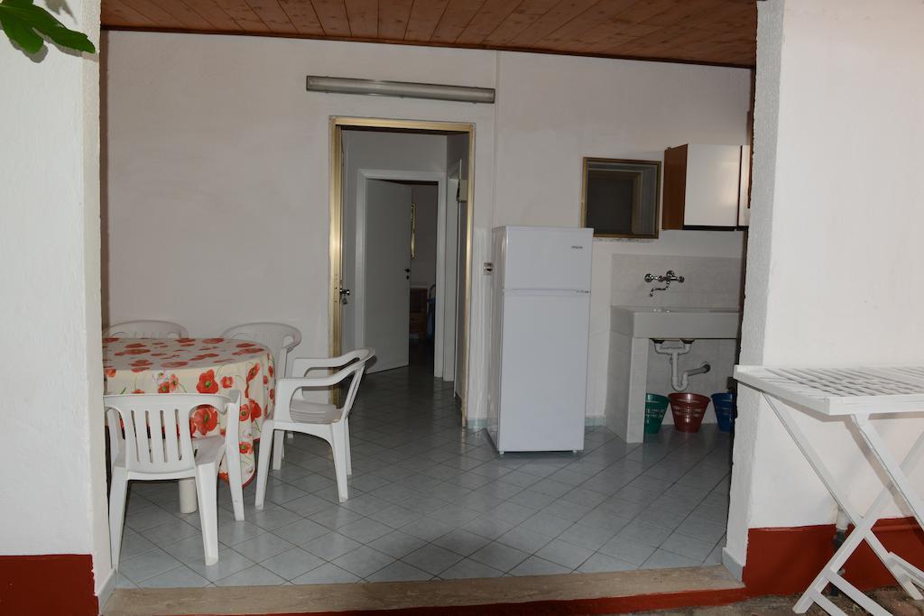 Villaggio La Pantera Rosa Scalea Bilik gambar