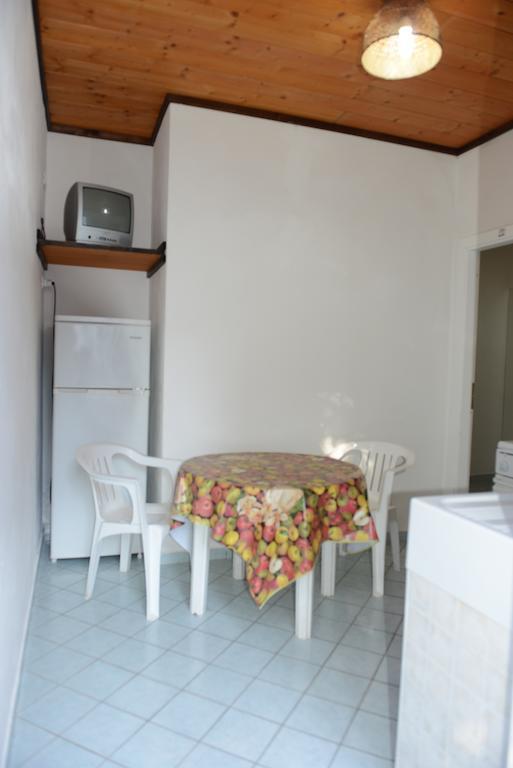Villaggio La Pantera Rosa Scalea Bilik gambar